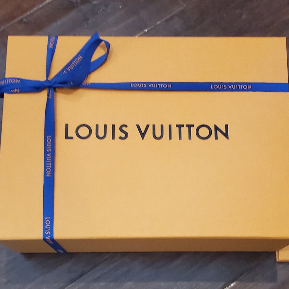 Meet your Posher, Felicia